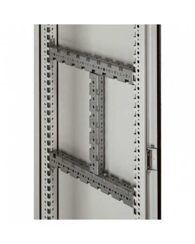 Набор траверсов Legrand 020532 в Ставрополе Аксессуары для стоек и шкафов Pintop.ru