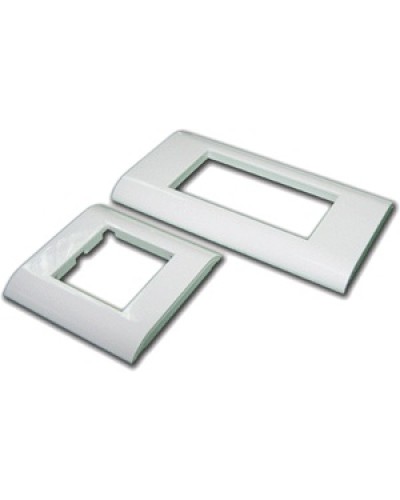 Накладка пластиковая TWT-FR45x90 в Ставрополе Аксессуары для стоек и шкафов Pintop.ru